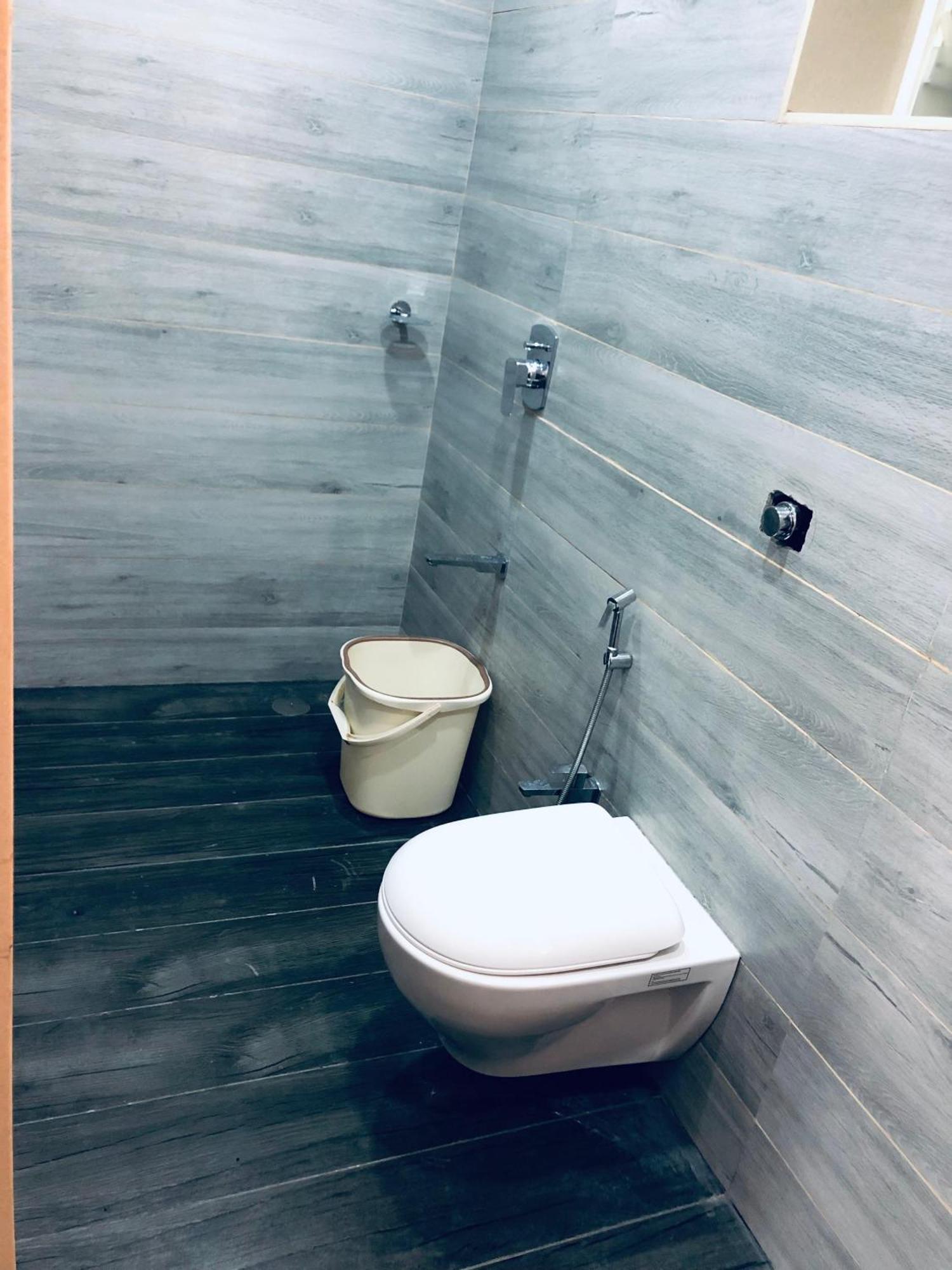 פנצ'גאני Sameena Guest House מראה חיצוני תמונה