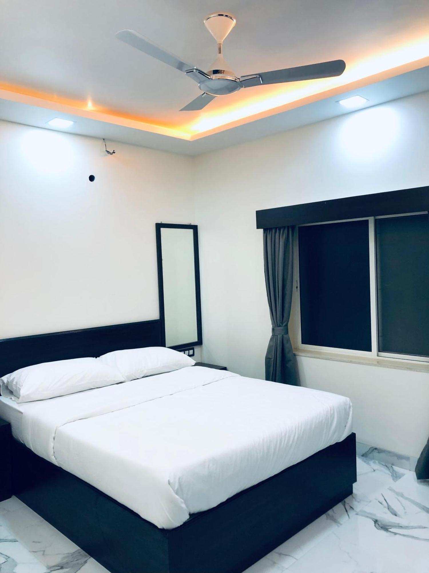 פנצ'גאני Sameena Guest House מראה חיצוני תמונה